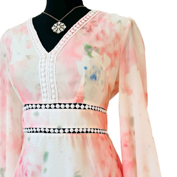 JJs House Dresses & Skirts - JJ HOUSE ~ Women’s Chiffon midi dress pink and soft blues lined size M